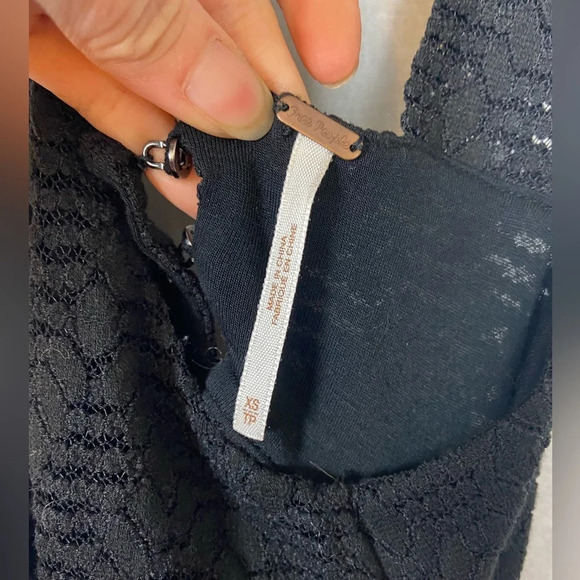 Free People black  lace overlay pocket cut-out mini dress Sz XS - Picture 12 of 14